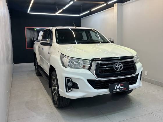 TOYOTA HILUX 2.8 SRV 4X4 CD 16V DIESEL 4P AUTOMÁTICO